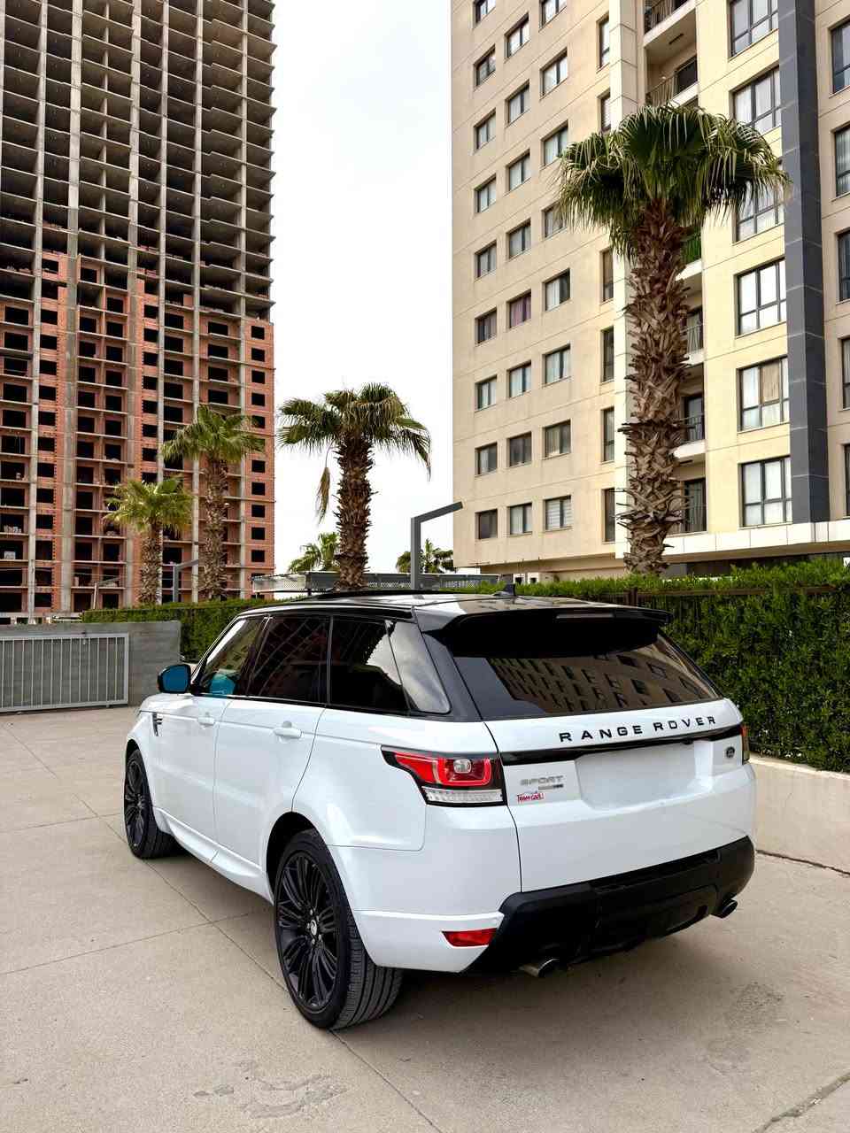 Range rover sport 2016 

V6 super charge banzen
***********
مواسەفات( پانۆراما-بەسمە-سوکان ڤۆلیۆم+هیتەر+کارەبای-ئاوێنە کارەبایو شەفت-تەبرید لەمس-کوشن+ساردو گەرم کارەبای خەزن-پێشو پشت حەساس-گێر ماوس-سیستەمی چوپ-٥ مۆدی لێخورین-هتد…….

:-چوار پارچەی بۆیاخە بێسارد بێشوخت بێ دەعم تەنها بۆجوانی
نرخ(160) مجال 
TB: سەیارەکە ساخە بێرەقەمی دوبەی بەشەرت
*********** أربيل, العراق
