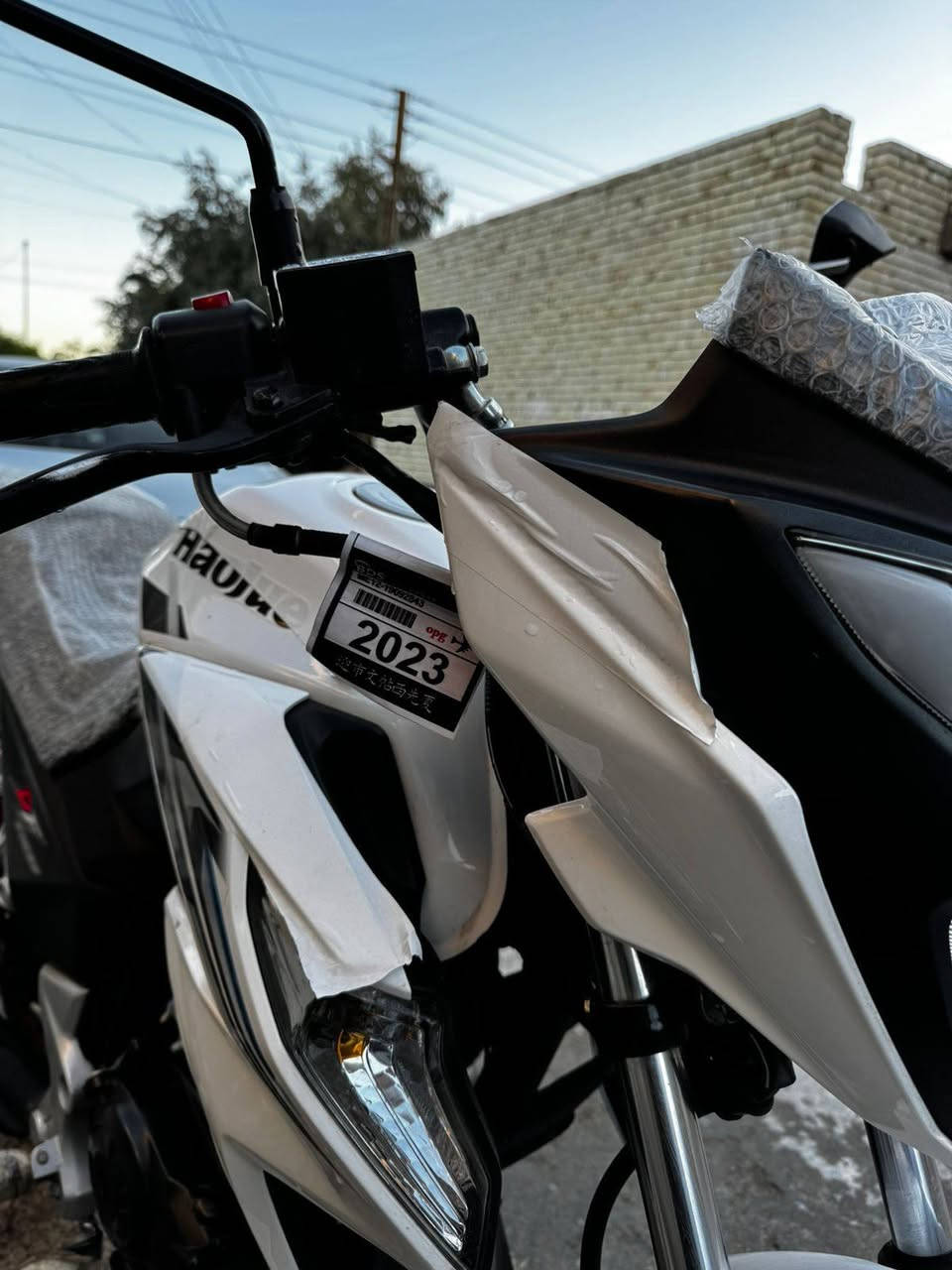 دراجه هاوجي DF جديد بكل معنى ماشي ٢٠كم فقط مسجل السعر ٢٣ وبيها مجال شي قليل للاستفسار رقم صاحب الدراجه مكان الدراجه الرمادي شارع ٦٠ ‏‪0781 707 9059‬‏
