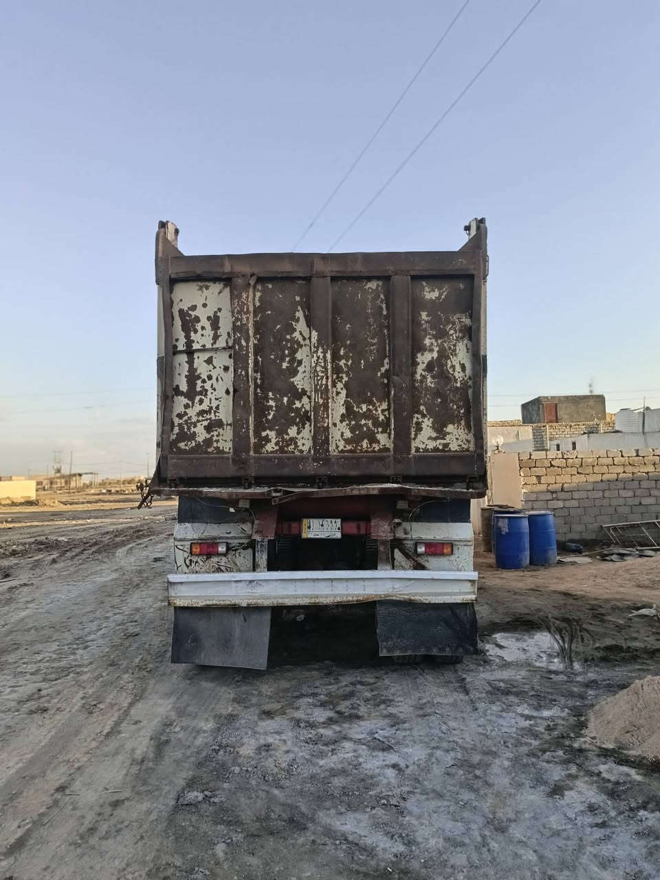 سلام عليكم سياره للبيع رينو موديل 2001 سياره بسم صاحبها مكفوله كفاله عامه سنويه لل 28 باقي تفاصيل عل رقم... ***********
