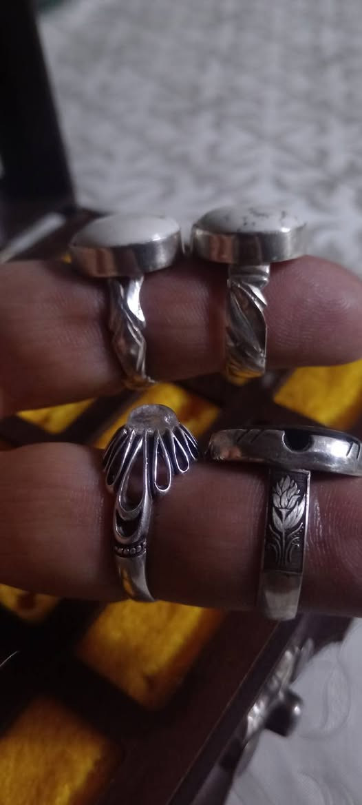 تصفية وجبة سعر الخاتم ٣٢ شلع علة ٢٨


**إذا كنت صاحب هذا الإعلان وتريد حذفه لأي سبب، رجاءا أرسل رسالة إلى الدعم الفني**