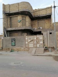 ٢٠٠م • ٦ غرف • بناء ٢٠٢٥