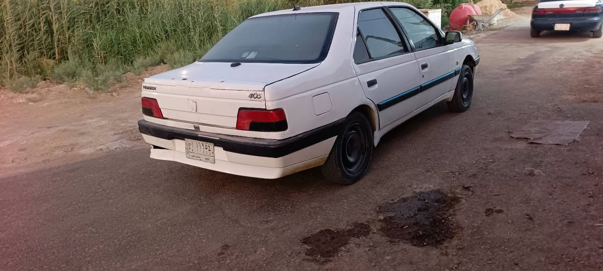 للبيع بيجيو 405مديل 12السياره كير ومحرك على الشرط تبريد شغال حادثها  جاملغ خلفي عكس السائق راعيها يريد مداور سنويه صاقطه السعر 38وبيها مجال للشراي مكاني نجف كوفه ***********
