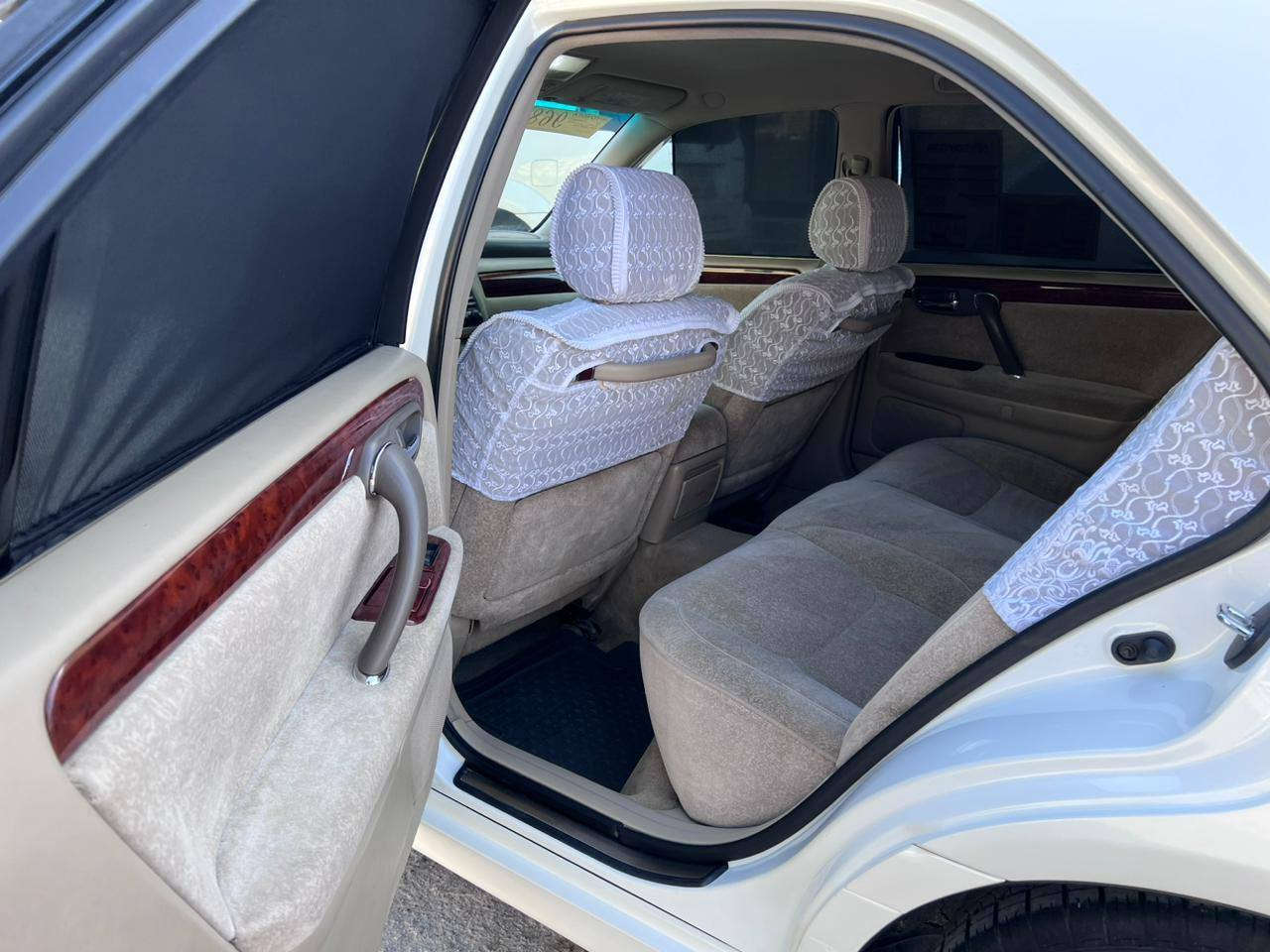 سلام عليكم
جنون 👑ملكه 
موديل 2003
رقم كركوك مدفوع الكمرك باقي بس عله رقم 
مكفوله من الكصه وظربه ونقل الجثه 
سعر 110 وبيه مجال قليل 
رقم تليفون ***********
