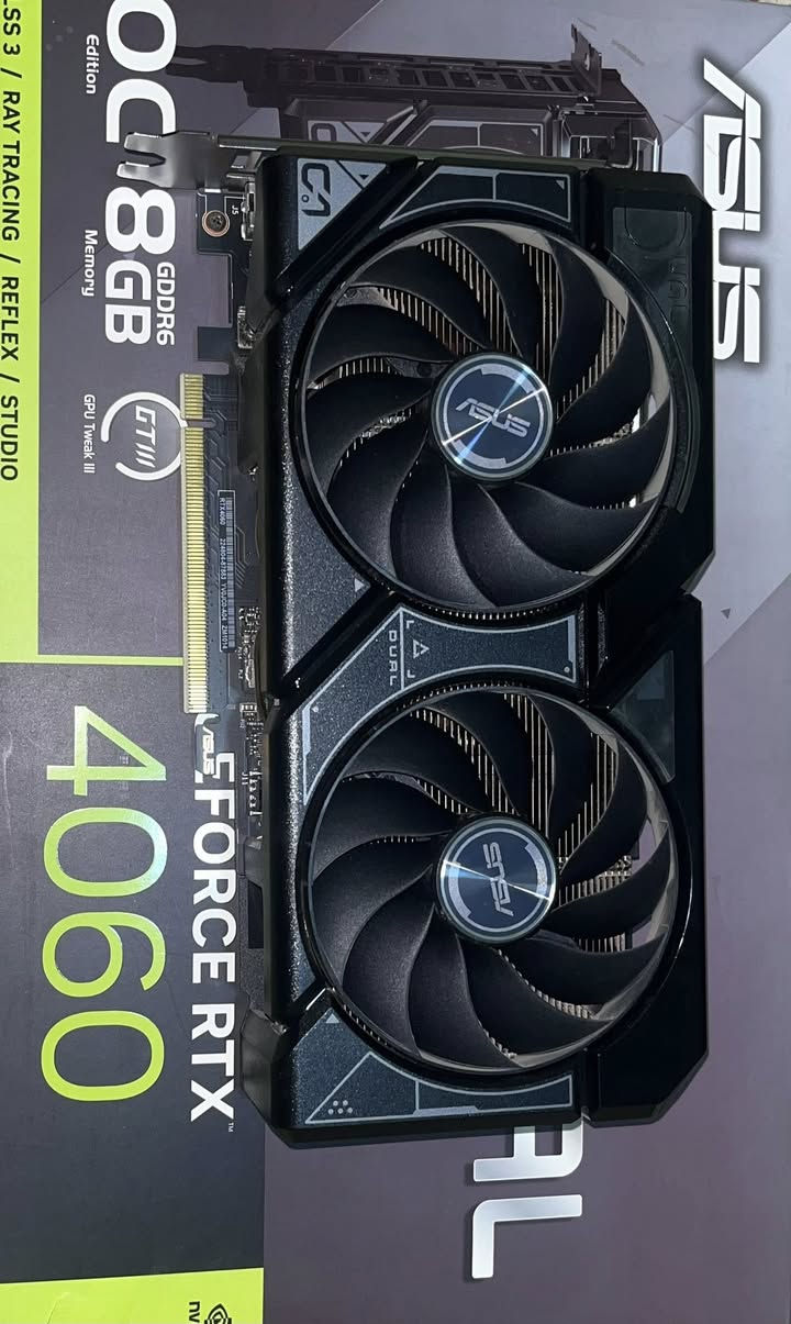 كرت شاشه RTX 4060 8G مستخدم نظيف جدا مثل ما موضح بالصورة سعره 400الف وبيه مجال


**إذا كنت صاحب هذا الإعلان وتريد حذفه لأي سبب، رجاءا أرسل رسالة إلى الدعم الفني**