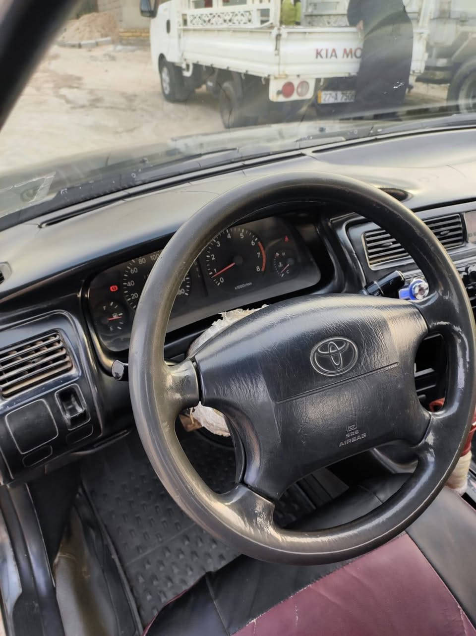 كورلا مديل 93 گير ومكينة وحدادية خير من الله رقم انگليزي تحويل ثاني يوم مصبوغة جمالية السيارة أيسر بلاد طخم تاير تبريد شغال ...
 مكان السيارة ناصرية/ سوق الشوخ

السعر 59 وبيه مجال حگ الجية 
هذا رقم صاحب السيارة

‏‪***********‬‏
