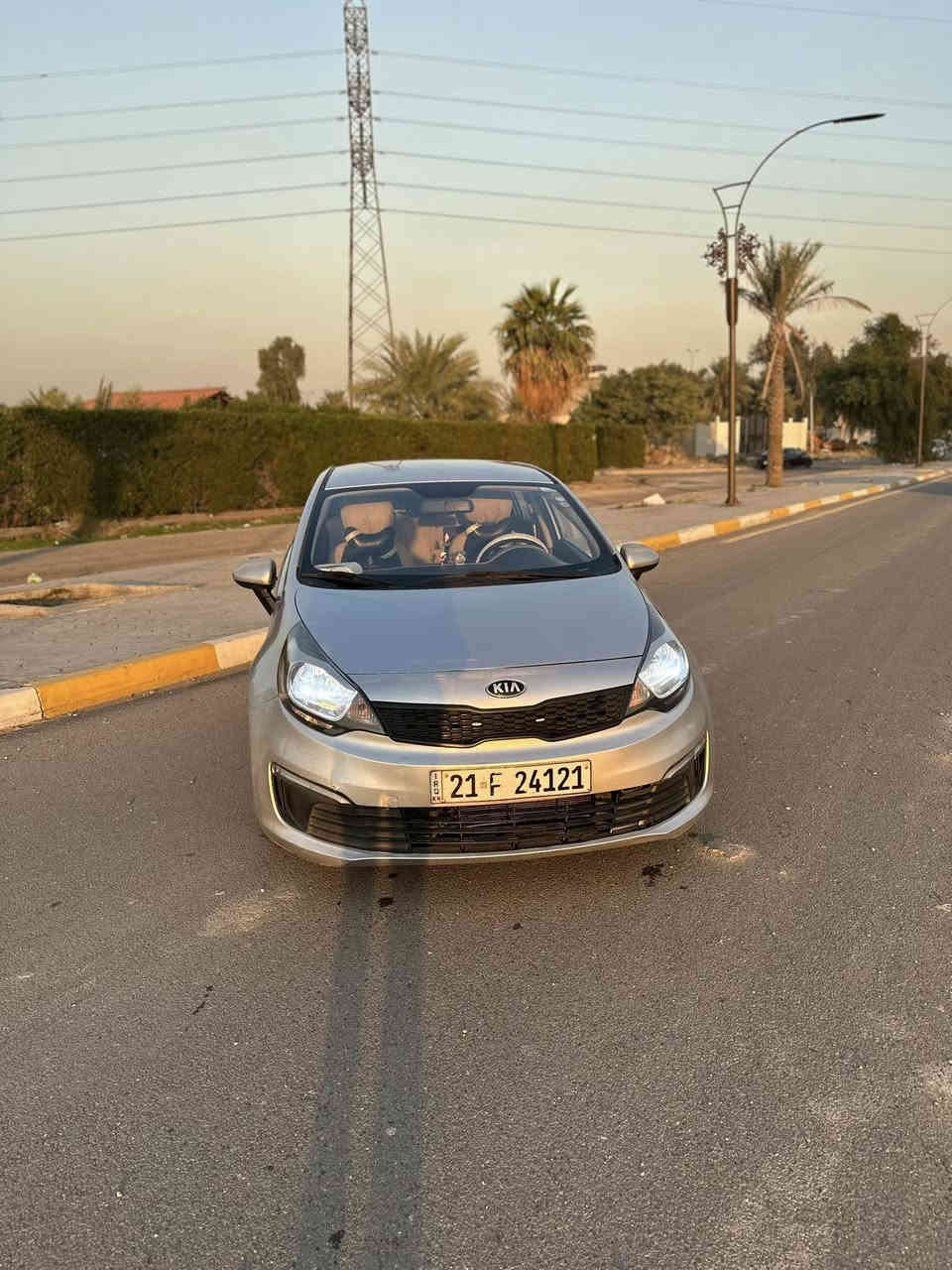 للبيع كيا ريو 2017
خليجي بدون صبغ 
السونار مرفق بل منشور
رقم سليمانيه

محرك 1600 مكفوول

كيرر مكفوول

صدر جديد جداً 

تبريد ممتاز 

تدفئه ممتازه 

شاشه لمس

تحكم ستيرن 

تخم تاير جديد 

باتري جديد 

داخل مدوشم 

سياره جاهزه ونظيفه خاليه من كل نقص 
تحويل ثاني يوم 
السعر 105 ورقه وبيه مجال بسيط

مكاني بغداد العامريه 

***********
