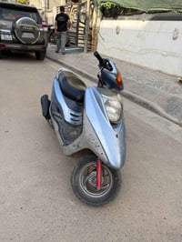 بريز للبيع كفاله عامه الدراجه ملحه من الطول لطول  الدراجه كابريتر مماش...
