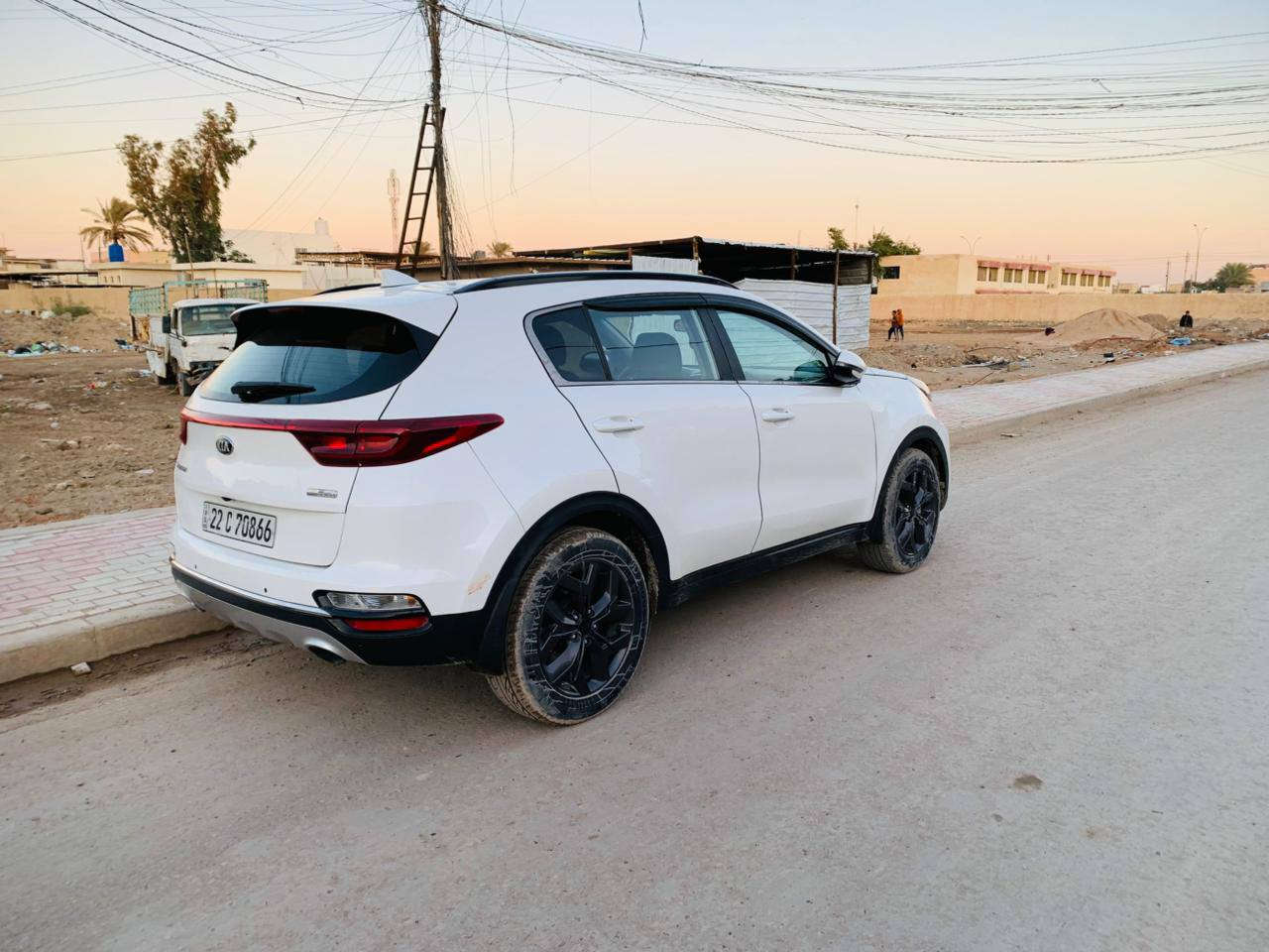 سبورتج2022امريكي نص فول
بيه حاملغات بارد وقطعه صبغ والباقي كدامك محرك كير. لاتنقيص ولاتبخير ولادوانز 2400 سنويه ورقم جديد 
مكان كربلاء الحسينه ***********
