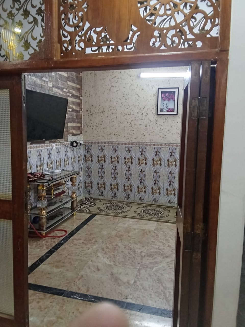 السلام عليكم بيت 🏡 ١٥٠م للبيع في البلديات٩نيسان الأسمنت طابقين موقع ممتاز قريب جدا علا نادي الصناعه للاستفسار مكتب الشمس 🌞 للعقار ***********
