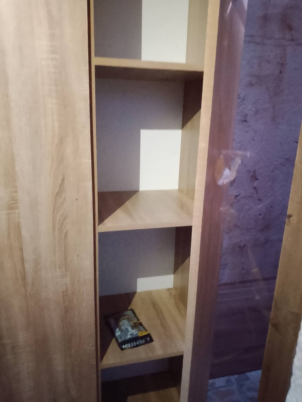 كنتور mdf بابين 
الوان وفصال حسب الطلب للاستفسار والتواصل واتساب الصفحة ***********
