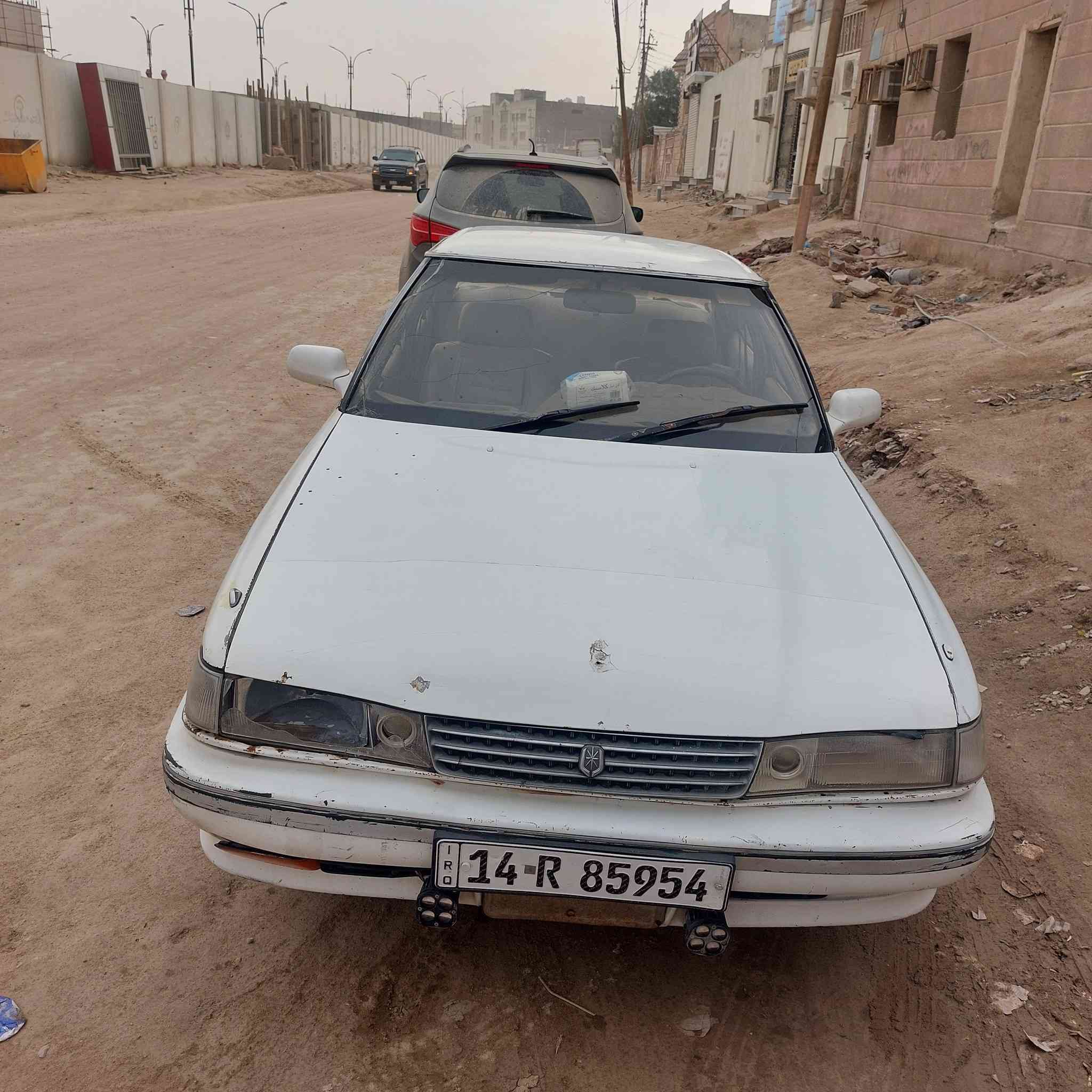 يا الله اللهم صل على محمد وال محمد 
سيارة مارك كصيف ونجي ٦ سلندر محركها بيه ضعف ربل ولف يخليها ادخن فقط بداية التشغيل وهي باردة بعدين الوضع طبيعي كيرها واحد على واحد  غرفتها نضيفه كهربائيات شغالة ...السيارة  بأسمي سنوية لل ٢٠٢٩ رقم انكليزي اكفلك اوصلياتها كامله لا بيه كص ولا نقل جثه مكانها بصرة / الزبير 
بيع مستعجل ابيع كوم حديد 
مطلوب بيها سعر ٣٠ بيه مجال كلش قليل حق الجية 
رقمي 
***********  هاتف 
*********** واتساب
