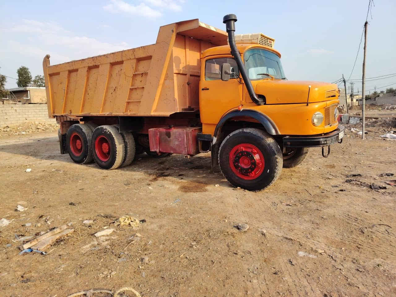 السلام عليكم اقجم للبيع موديل 79 ***********
