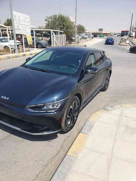 للبيع كيا ev6 - فئة - wind - موديل 2023 السيارة كهربائية بالكامل  تمشي بالشحنة الوحدة 600 كيلو فعلي صور الحادث ورقم الشاصي موجود بالصور
السيارة مرقمة بغداد بسمي ثاني يوم احولك
السيارة ماشية ٧ الاف ميل فقط شبه جديده 
ملاحظة : حادث خلفي قطعه وحدة صندوك مبدل فقط يعني السيارة بحاله ممتازة ميكانيكا وكهربائيا 

# # #  الاضافات ###
¶ مدخلين (شاحن سريع + شاحن بطي) 
¶ شاشه كبيرة حجم 12.5 بوصه. 
¶ كاميرا خلفيه. 
¶ حساسات اماميه. 
¶ حساسات خلفيه. 
¶ حساسات جانبيه. 
¶ كراسي جلد. 
¶ كراسي كهرباء. 
¶ كراسي مدفيه + كراسي مبرده. 
¶ كراسي رياصية. 
¶رادار امامي. 
¶ مانع تصادم. 
¶ محدد مسرب. 
¶ تحديد مسار. 
¶ تصحيح مسار. 
¶ مثبت سرعة. 
¶ مانع انزلاق. 
¶ مانع انغلاق. 
¶ تحكم طارة. 
¶تدفئة مقود. 
¶بصمة تشغيل. 
¶ بصمة أبواب. 
¶ دخول ذكي. 
¶ انارة ترحيبية.
¶ مري كهرباء. 
¶ نقطة عمياء. 
¶ اوتو بارك. 
¶ مري كهرباء. 
¶ تدفئة مري كهرباء. 
¶ حساسات تجاوز BSM. 
¶ شاحن ويرلس. 
¶ هندبريك كهرباء. 
¶شاشة اعطال. 
¶ زجاج كهرباء. 
¶ صندوق خلفي كهرباء واسع. 
¶ جنط 19 كوشوك وكالة
¶ اضوية اماميه زنون led. 
¶ اضوية خلفيه led. 
¶ كشافات ضباب led. 
¶ حساسات إضاءة. 
¶ اضوية امامية متحركة active. 
¶ إضاءة فل زنون led. 
¶ رادر خلفي. 
¶ نظام صوتي مميز جدا Meridian
¶ انارة داخلية. 
¶ أوامر صوتية. 
‏. Crystal moving light ¶
‏. REAR cross traffic alert  ¶
‏. Speed Relflction system ¶
‏. Auto park ¶
¶ قيادة ذاتية. 
¶ نظام auto Driving. 
¶ نظام Auto hold. 
¶ نظام تتبع الطريق. 
¶ حساسات مطر. 
¶ حساسات تصادم. 
¶ حساسات اصطفاف. 
¶ حساسات دخول الإنفاق. 
¶ حساسات ضغط الاطارات. 
¶ 3 أنظمة قيادة ( Eco. Ev. Sport)
‏Android Auto¶
¶ نافجيقشن + خراىط
¶ كندشن مركزي. 
¶ بلوتوث 
¶ مدخل  AUX + USB
وغيرها من الاضافات.مكاني بغداد الاعظمية
  السعر : ١٩٢$ورقة 
للاستفسار : ***********

