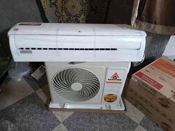 تم تنصيب سبلت نوع حافظ الى الاخ مهدي في مجمع حطين وتم تجهيزه من قبل معرض فراس البصراوي 
مستعدين لتنصيب وصيانة اجهزة التبريد مع ضمان جودة العمل 
الاتصال ع الارقام 
***********
***********
علاء اليساري
