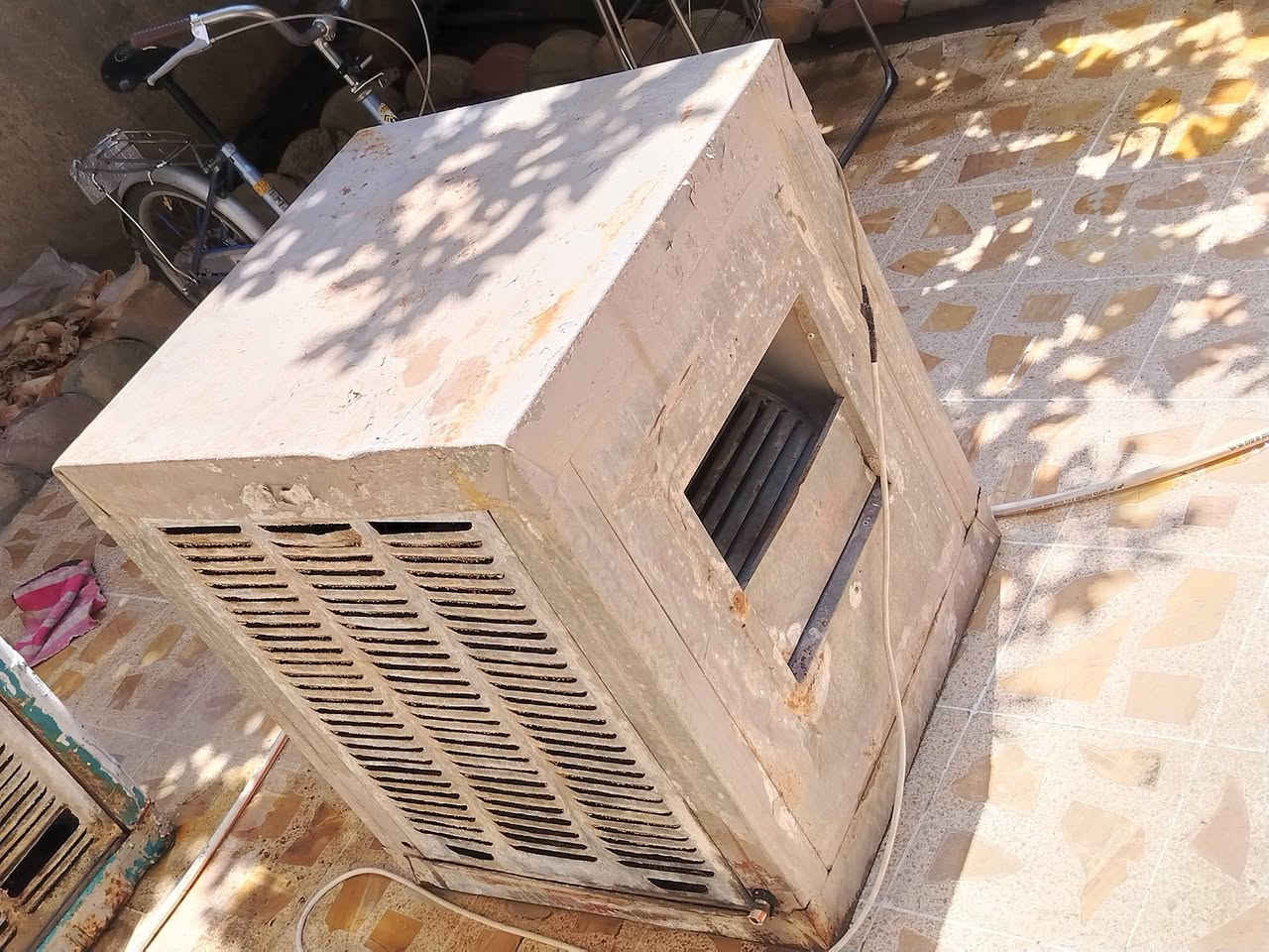 مبردة شمال حجم 2500 شغاله جاهزة السعر 60 الف حي سومر ***********
