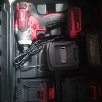 دريل شحن أمباكت ماكيتا مع عده كامله براين حديد و خشب مع لقم و درنفيس م...