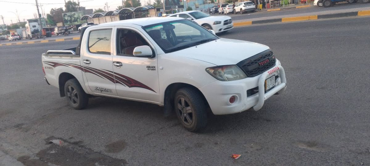 فلاونزه 11 قطري تماتيك مكفول عام سيارة نضيفه بل واقع احسن من تصوير سعر 170 بيها مجال وشراي يشلع 👀 ملاحضه تحويل مباشر مباشر. مراوس مديل اعله ***********
