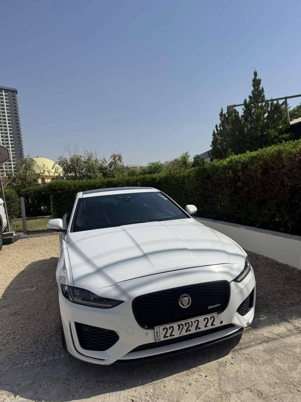 السلام عليكم
للبيع جاكور موديل 2020 R dynamic فول مواصفات 
السيارة خليجي سردار بالعراق صار بيها حادث سطحي وانصبغ بيها ٣ قطع وشوية ايرباك بردة فقط 
داخل احمر بلادي 
ماشية 75ميل 120 كيلو 
الشكل الجديد داخل دجتل عداد 
تحديد مسار 
ويل 19 اصلي 
السيارة جاهزة مكان بغداد العامرية او منصور 
السعر 170$ بيها مجال قليل 
للاستفسار اكثر 
*********** موجود واتس او اتصال
