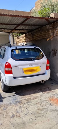 توسان 2009 خليجي  نضيفة جدأ مكلف بل نشر 07736590902 ابو علي