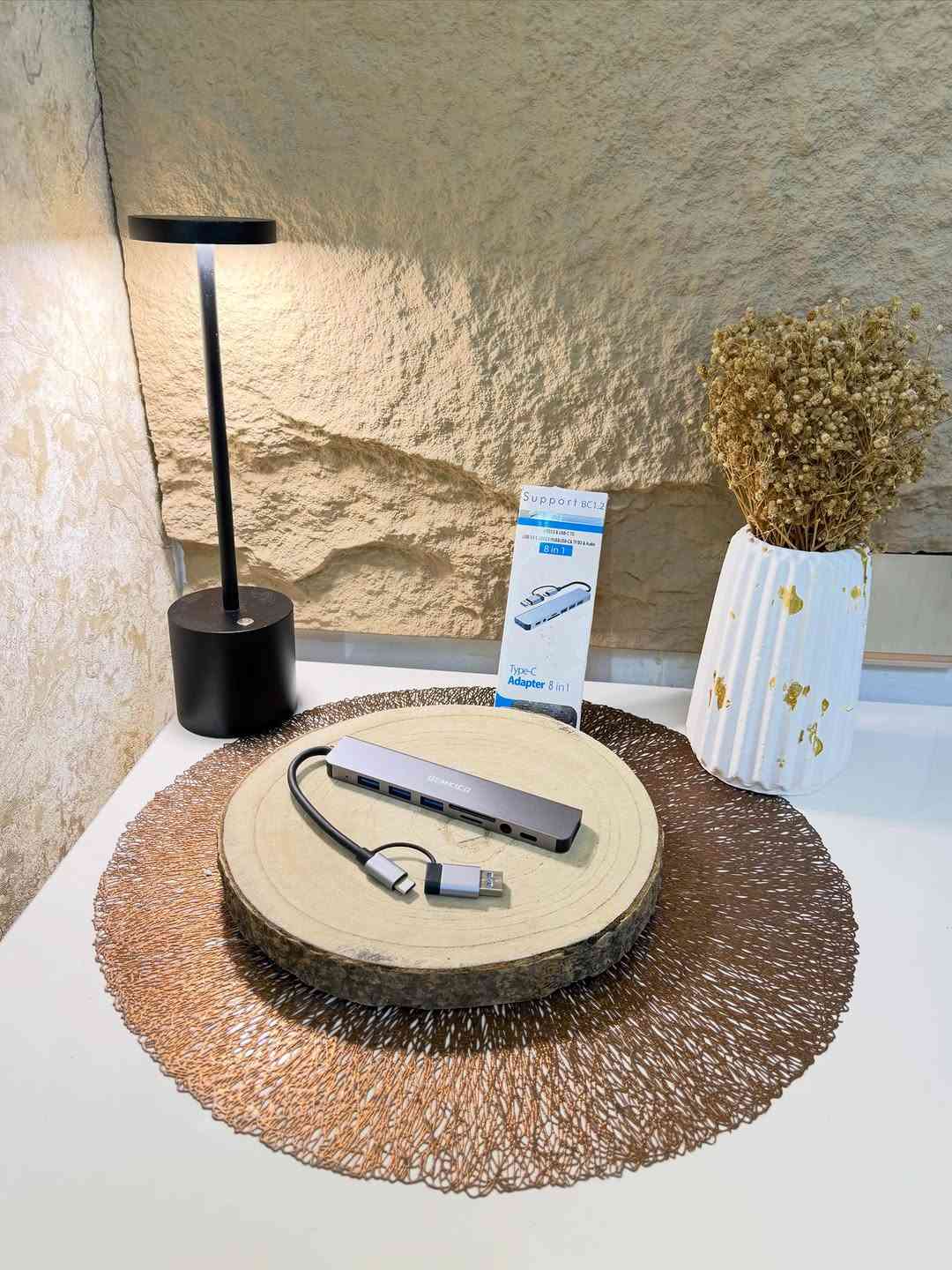 محطـة إرساء (1x8) متعدد المنافذ محمول (تايبسي) و (USB) للهواتف والحاسوب 
ماركـة عالميـة غنيـة عن التعريف 
قاعـده توصـيل عالميه للكمبيوتر المحمول تتضمن اربعة منافذ (USB) ومنفذ (تايبسي) ومنفذ (رام) ومنفذ (بيت رام) ومنفذ (سماعة) (3.5) ملم
نقل سريع للبيانات للكمبيوتر يلبي احتياجات اليوميه 
توافق واسع مع الكامرات  والشاشات والطابعه والقرص الصلب وايباد وكمبيوتر والعديد من البرامج شبابيك وكروم أوبونتو وغيرها 
جديـد بالباكيت 
للتفاصيـل اكثـر داخل الموقع الرسمي 
السعـر ١٨ الف 💰
ملاحظه (عند الشراء فحص المنتج قبل مغادره المندوب بعدها نكون غير مسؤولين)
توصـيل 🚚 بغداد ٥ الاف 
توصـيل 🚚 محافظـات ٦ الاف⁩⁩⁩⁩⁩


**إذا كنت صاحب هذا الإعلان وتريد حذفه لأي سبب، رجاءا أرسل رسالة إلى الدعم الفني**