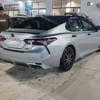 ‏    𝐓𝐎𝐘𝐎𝐓𝐀 𝐂𝐀𝐌𝐑𝐘-𝐗𝐒𝐄 Night shade تويوتا كامري (XSE) موديل : 2023 رصاص...