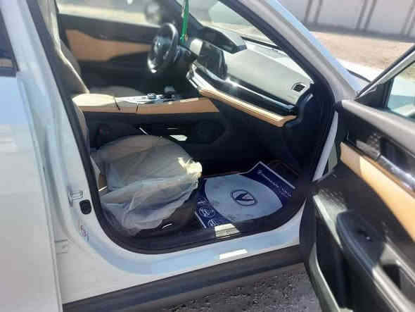 شانجان يوني في 2024
ماشيه 115000 

حساسات أمامية

حساسات خلفية

التشغيل عن بُعد

التشغيل بضغطة زر

توقف مؤقت أوتو هولد

بريك إلكتروني EPB

مثبت سرعة متكيف رادار ACC

ثبات الكتروني ESP

فرامل الطوارئ الذاتية AEB

مانع انزلاق TCS

مساعد صعود المرتفعات HHC

تحذير الاصطدام الأمامي FCW

مراقبة ضغط الإطارات TPMS

تحذير مغادرة المسار LDWS

السياره حره ب اسمي 

رقمها اربيل 

متواجده السياره في بغداد الكرخ

 السعر 22 مليون وبيها مجال

وهذا السونار 

 غير متواجد على الفيس

***********

***********
