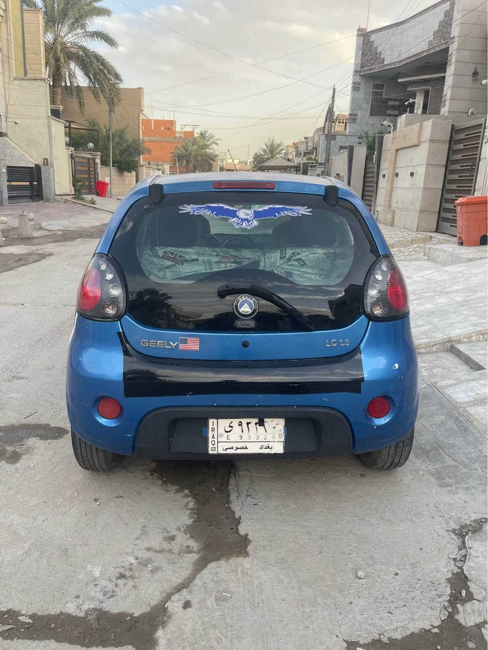 السلام عليكم جيلي باندا 2013 
سيارة بدون ضربه وبدون صبغ بس بيها مكانات جراد 
كير ومحرك مكفول
صدر ممتاز كهربائيات كلها جديده
تخم تاير وباتري جديد غرفتها نظيفة 
سعرها 43 
مكانها شارع فلسطين
الرقم *********** بغداد, العراق
