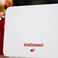 راوتر اسيا سيل نضيف جدا مع ملحقاته الكامله بل كارتونه سعر٧٥ الف او بي ...