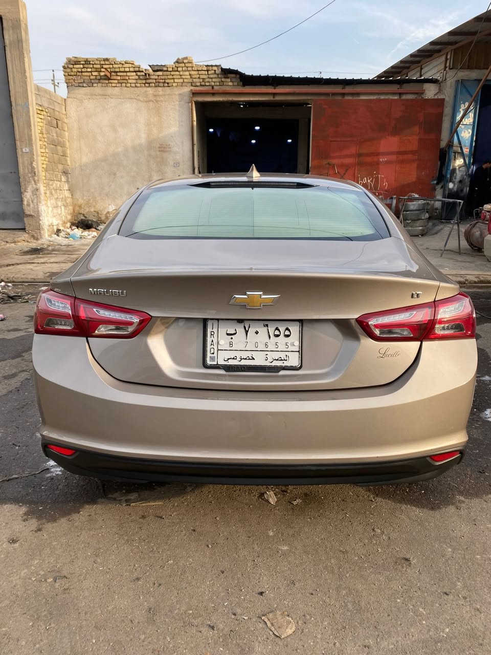 سلام عليكم 

ماليبو موديل ٢٢
وارد امريكي
لون مميز رقم بصره معوقين بعد سنه وتصير حره
السياره حادثها جاملغ وباب عكس السايق الباب راجع نفسه 
بيها كص فوك اللغد مقدار شبر وبيها بارد اقل الشبر جاملغ خلف السايق
باقي السياره كفاله
مواصفات 
بصمه
تحكم ستيرن
شاشه كبيره
كار بلي
كشنات كهرباء
اوتو هولد
سايد بريك دكمه
شباك بلاك اسود
بصمه ابواب
دواخل بيجي 
السياره حداديتها ١٠٠/١٠٠
ااسياره مامتعوبه ومالبيت 
مكينه كير كفاله ماشيه ٦٣
باقي السياره على وضع الشركه 
ترايها لاربيل شرط
مكان السياره بصره حمدان والمعوق موجود بالبصره شرط يسويلك وكاله وسعر مناسب شرط ماكو هيج سعر سعرها ١١٥ وبيها مجال 
للاستفسار الاتصال على الرقم(***********)
مامتواجد عالفيس
