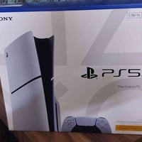 للبيع بلي 5 جديد بالباكيت غير مستعمل 1 تيرا 07703212398