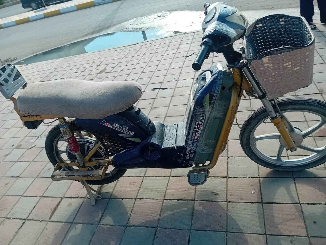 موطور شحن مثل ما واضح بل صور السعر 130 بطاريات نص عمر ***********
***********
