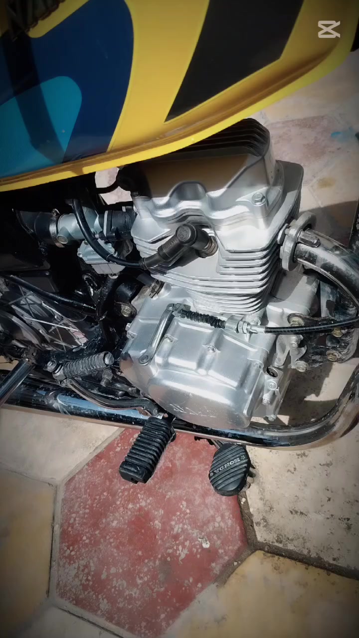 السلام عليكم للبيع درجة ربعه كير تعمير كله ٢٠٢٥ ول شاصي مديل ٢٠١٨ وراق صولي من لوكيل كبل مكان نجف مكينه بس ولفات بس مكينه فول لشراي تصال رقم ***********
