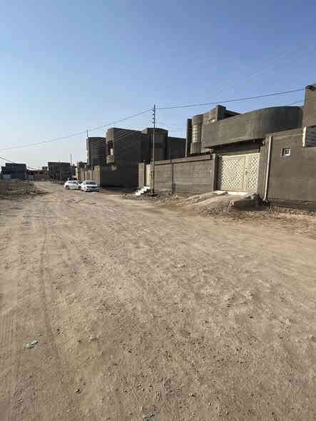 #إعلان رقم (177)

الرجاء الرجاء قراءة التفاصيل كاملة قبل المراسلة او الاتصال نحن بخدمتكم 

 // دار للبيع المكان حي الزهور  //

 #التفاصيل

1- دار للبيع حي الزهور مقابل خدمات الدار غير مسكون جديد 

2- يحتوي الدور الأرضي_ غرفه واحدة  + صالتين  
+ استقبال + مطبخ + صحيات داخلية وخارجية بالإضافة كراج سيارة واسع و حديقة 

الدور الاول _ جاهز هيكل غير مسقوف 

3- المساحة_ 300 _ م _ واجه _15 _ م

الدار مطلوب قرض صندوق الإسكان 

  مليون_ 55000000 _مليون 

المبلغ الذي يسدد شهرياً 
   _ 268 _الف دينار 

#الاستفسار اكثر مراجعة مكتبنا او مراسلة الصفحة او الاتصال على الرقم ادناه 

#العراق _ السماوة _حي العسكري _ قرب جامع الامام علي (ع)

رقم المكتب _ *********** _ابو حسين
              

                                                  
 
              #الخارطة للاستثمار العقاري #
                         _خدمات عقارية_
