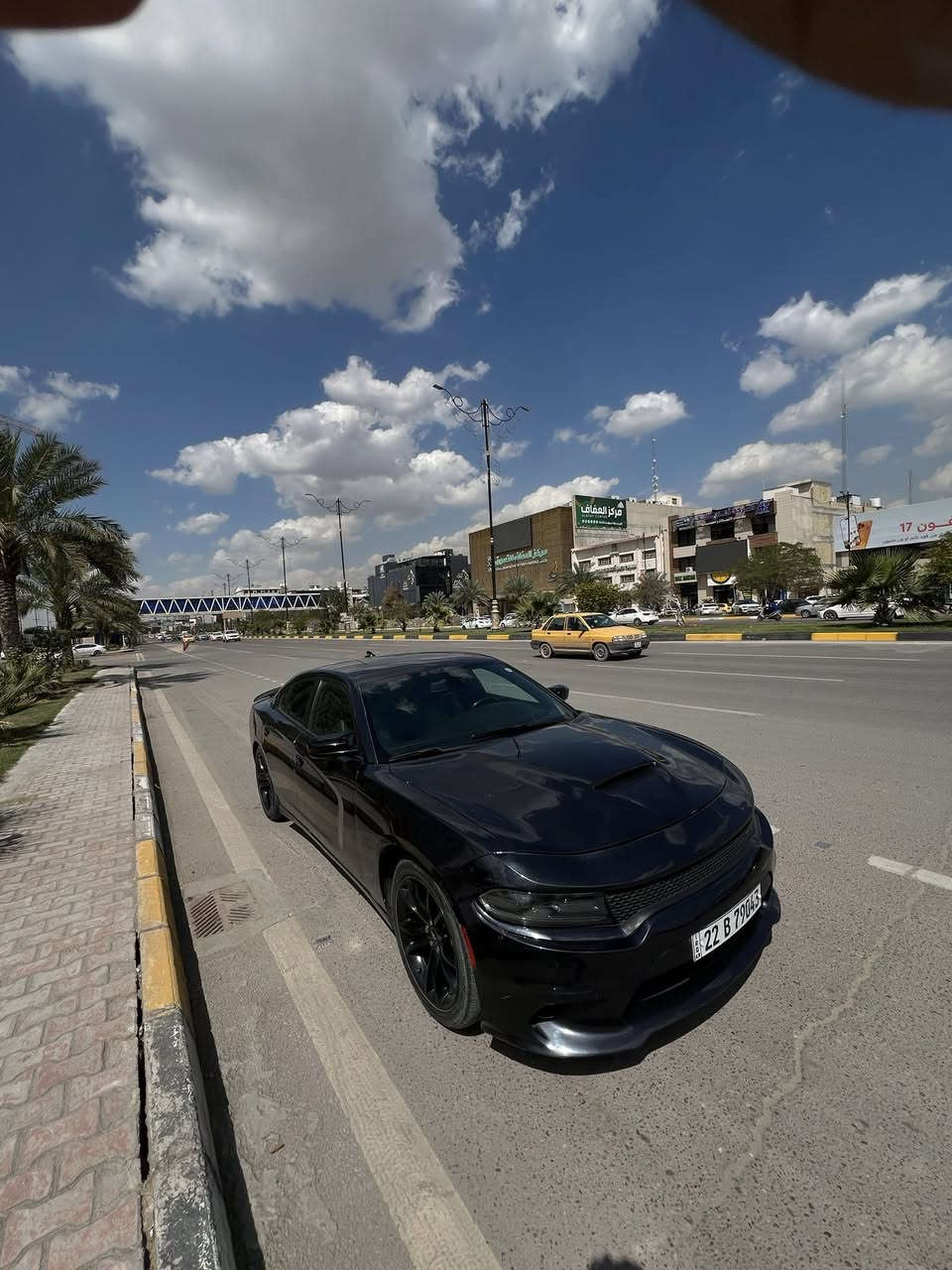 السلام عليكم
جارجر 2018. بلاك توب  فول خنگ من عدا الفتحه 
 كشن كهرباء خزن مميموري  سستم سماعات البينو
كشنات جلد بلاد تدفئه تبريد  كشنات امامي خلفي 
قطعتين تبريد مناخ منفصل 
لون نيلي طوخ 
فول رادار وحساسات 
رقم أربيل الدولي هزه ورقم جديد 
حادثها موضح بل الصور والباقي كفاله عامه 
بدون نواقص كله بوضع الشركه  
محرك 3600كفاله ما مفتوح 
مراوس بكامري او بيع 
السعر 190 وبيها مجال بسيط 
***********
مكاني كربلاء حي الحسين
