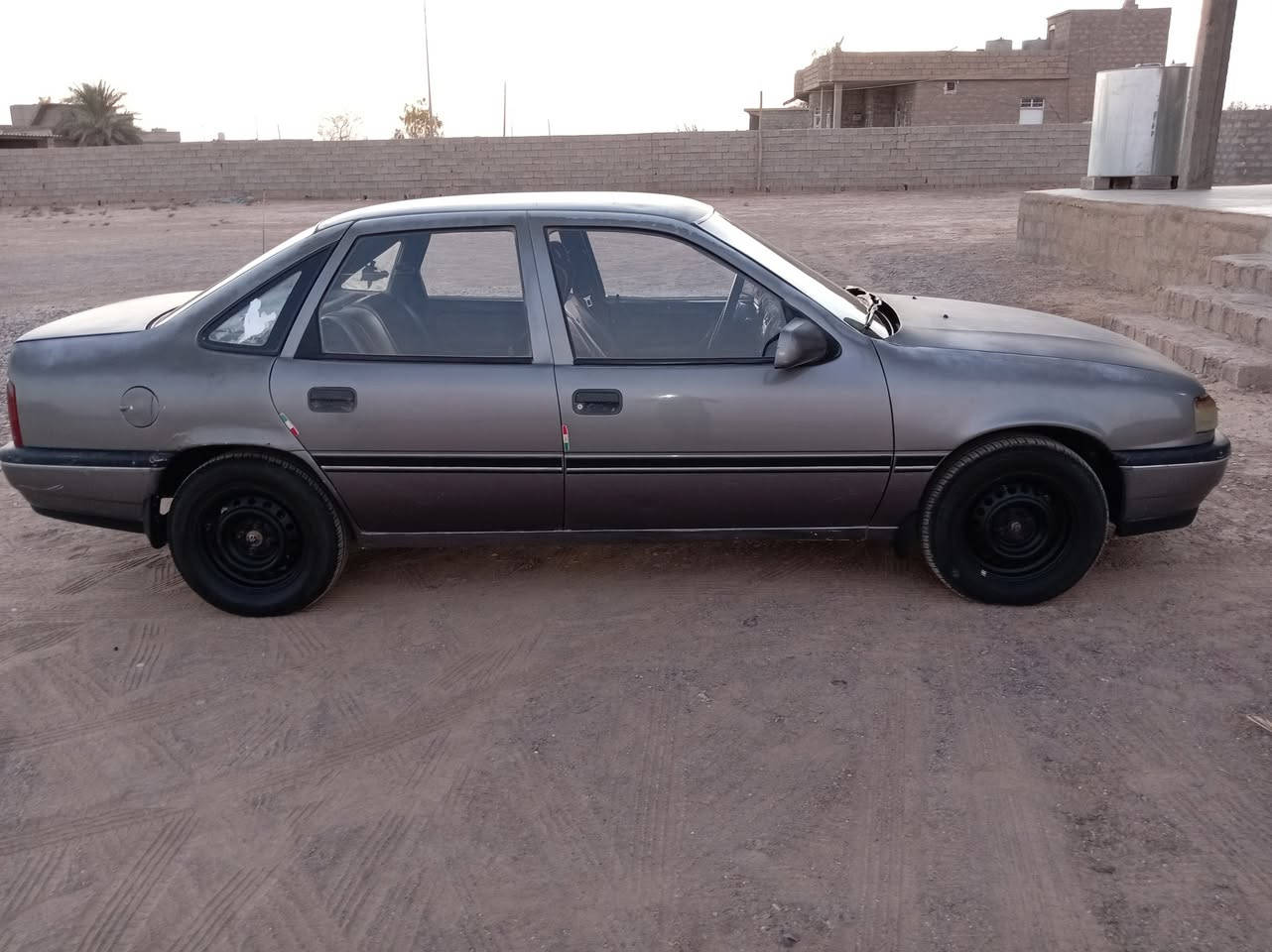 السلام عليكم اوبل فكتره حجم 16 رقم دولي شرط التحويل مكلف بالنشر الاستفسار على الرقم ***********
