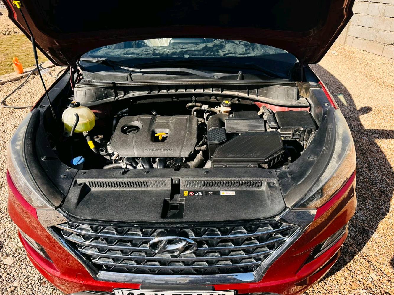 توكسان 2020 ماروني
شركة الگاصد خليجي فول 1/1 
ماعدا بانوراما 
تحكم ستيرن جهتين 
يدات نيكل
مرايات اوتو كهرباء شفط
بصمه + بصمه ابواب 
نظام ترحيب 
حساس امامي + خلفي 
حساس استداره 
لد ليلي + نهاري 
كامره خلفيه بلادي 
شاشه بلاد
مثبت سرعه 
هندر بالرجل 
تبريد قطعتين امامي خلفي 
ويل كب حجم 18 كروم
كشنات كهرباء 
شاحن واير ليس   
رقم بغداد 

السياره بيه فقط باب جانب السايق مصبوغ بدون تبديل

 السعر 195$