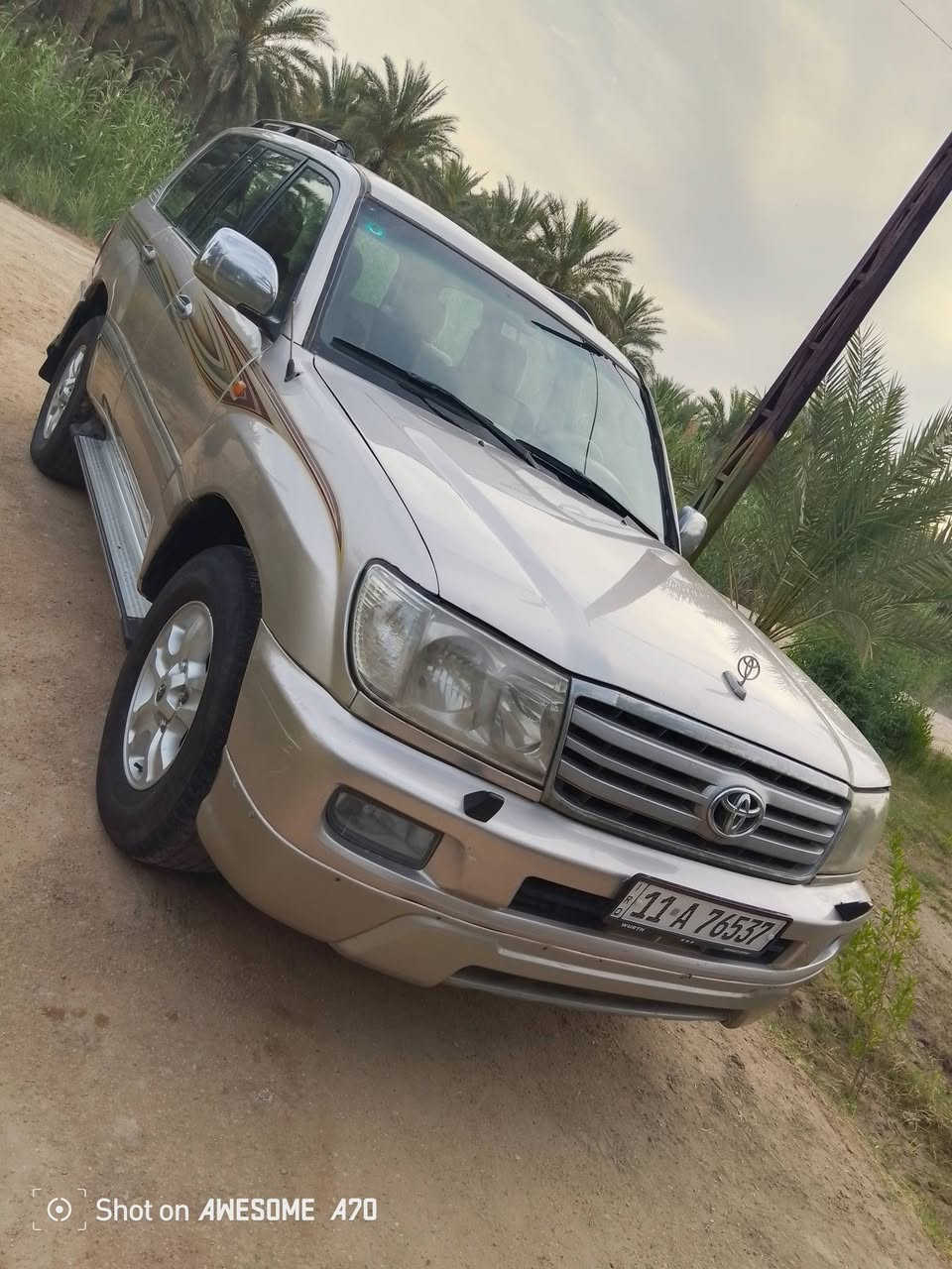 تيوته لاندكروز خليجي مديل 2001 محدثه 7
رقم بغداد بسمي سنويه لل29 مشروع وطني 
السعر 138 وقابل للتفاوض بيه تعديل بارد بل چاملغ الخلفي 
والباقي كفاله عامه مواصفات 7 راكب كشنات كهربائي 
زراك لايت ستيرن كهربائي مثبت سرعه مري كهرباء 
مكينه 6 سلندر كير ومحرك ابرادو مكفولات حداديه جديده 
مري نيكل يدات نيكل دبل ايرباك 
تخم تاير تبريد شغال السياره جديده وجاهزه كل نقص مابيه 
مكاني كربلاء ***********
