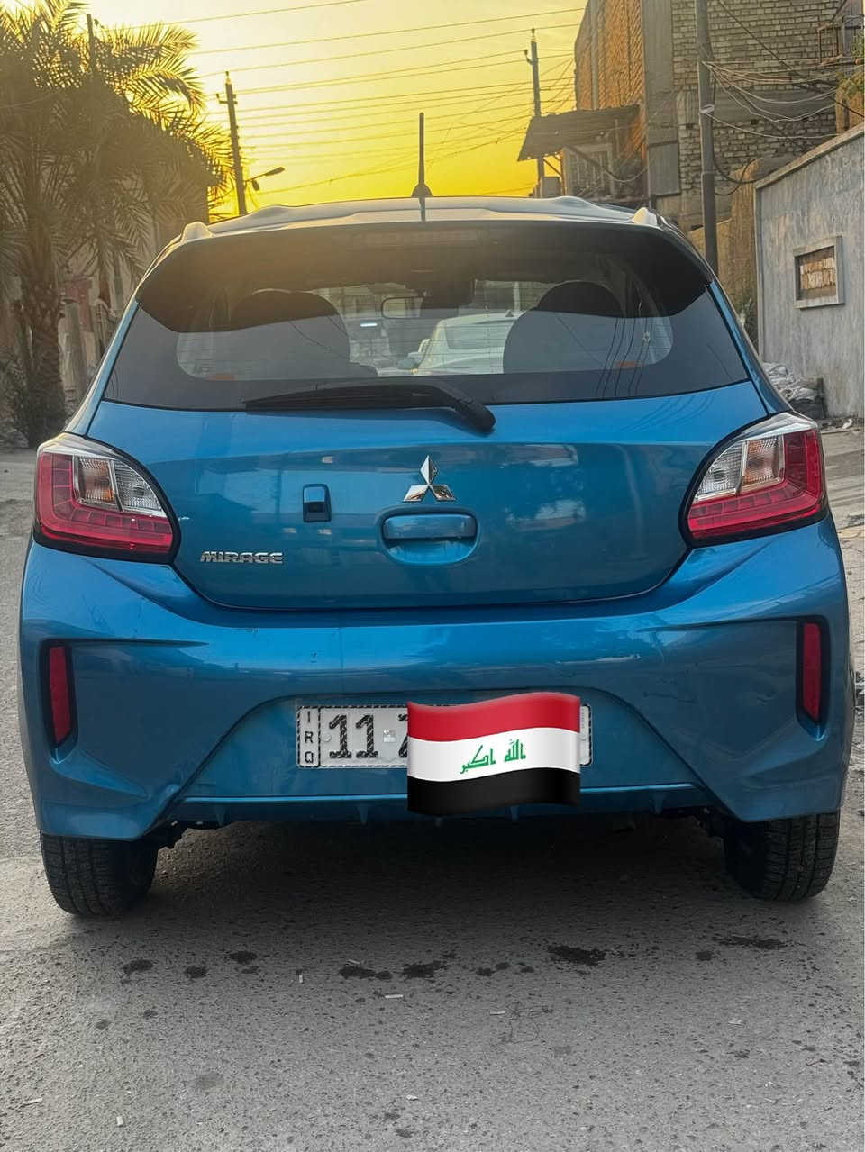 السلام عليكم

ميتسوبشي ميراج موديل 24 وارد امريكي لون مميز (بحري) 

حادث بسيط موضح بالصور ( ايرباكات كلها سليمة ) 

ماشية 5 الاف ميل فقط . 

رقم بغداد ‏باسمي . 

مواصفات فول تقريباً بالميراج ( شاشة وكاميرا وفول تحكم ستيرن و رادارات ومانع انزلاق وكروس سرعة وباقي المواصفات المعروفة . 

جاهزة من كلشي وجديدة بدون اي نواقص . 

مكان / بغداد . 

السعر / 110$ . 

للاتصال / *********** بغداد, العراق
