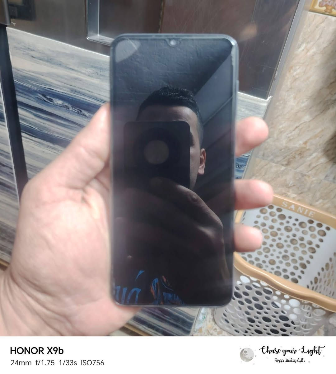 السلام عليكم اي 13 ممفتوح ابد بطارية 5000 بصمه جهاز حلو السعر 125 مكاني بغداد قرب  معارض الحبيبيه هاذا رقمي ***********
