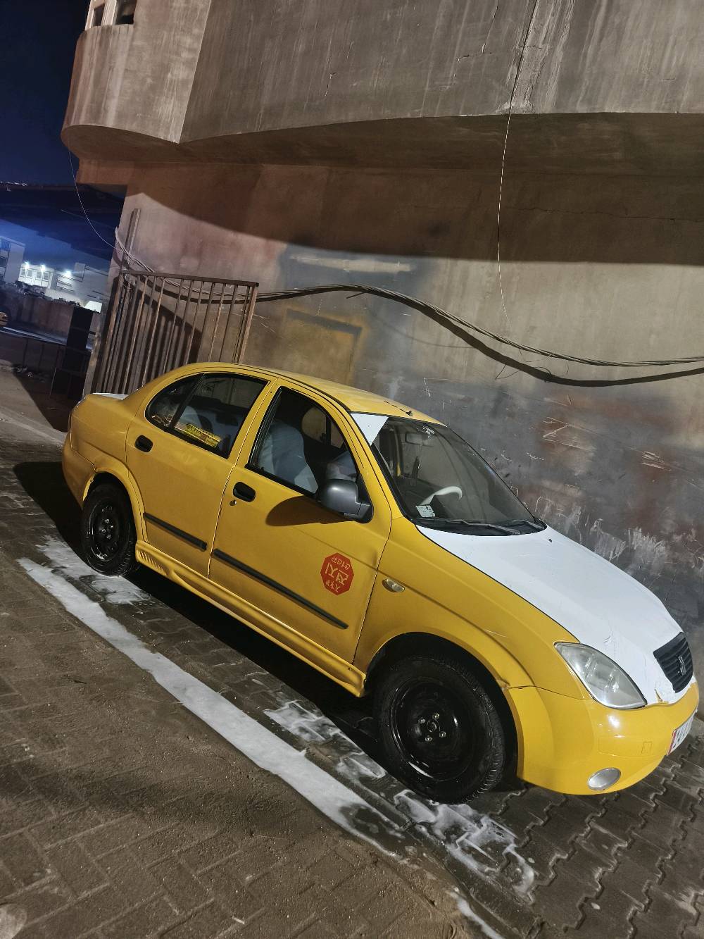 السلام عليكم طيبه موديل2017 رقم بصرة انكليزي سنوية لل 27 السياره بيها جاملغات اماميه مبدلات بدون حادث وخيط بخار توه بادي ماتنقص السياره تخم تاير جديد دينمو جديد قوايش جدد بلكات جدد فيت بم جديد عوزها شوي ترتيب السعر 36 ورقة وبيها مجال قليل ابيع شرط التحويل راعيها يريد تحويل عنواني بصرة تنومه للاستفسار ***********