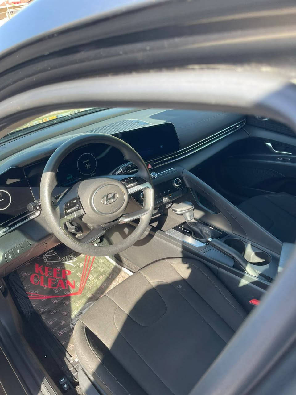 سلام عليكم النترا موديل 2024ترقم جديدسياره ماشيه 21 السياره بس البنيد مبدل بدون دواخل بدنه بلاده موجوده مكاني بغداد السعر 170وبيها مجال رقمي ***********
