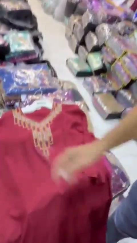 عرض. خاص 
كشمير ايطالي.  تطريز. وستراس 
L XL 2XL 
سعر الدرزن. 60الف


**إذا كنت صاحب هذا الإعلان وتريد حذفه لأي سبب، رجاءا أرسل رسالة إلى الدعم الفني**