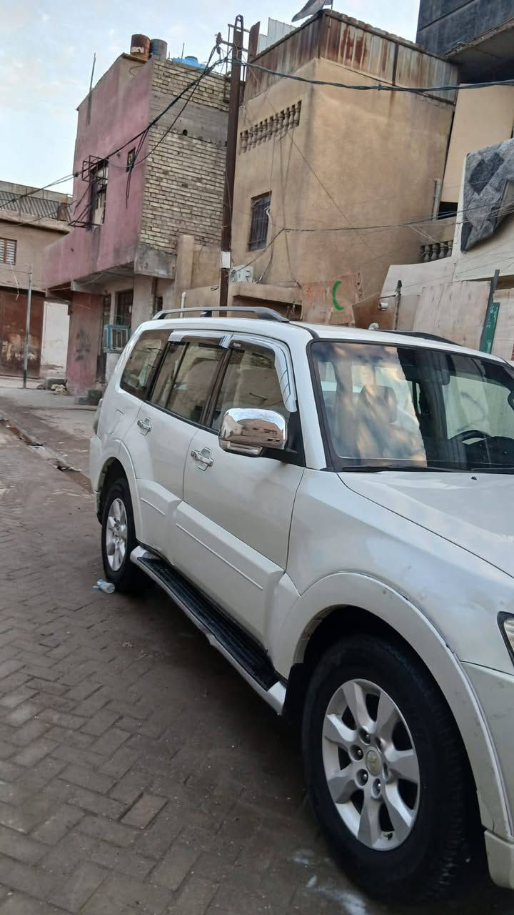 باجيرو 2009 حبتور بيها صبغ 3قطع ونص فول مواصفات فتحه جلد كشنات كهرباء تحكمات ستيرن شاشه كبيره كاميرا مكان السياره بغداد سعر 125 تريد اتصل *********** بيع او مراوس
