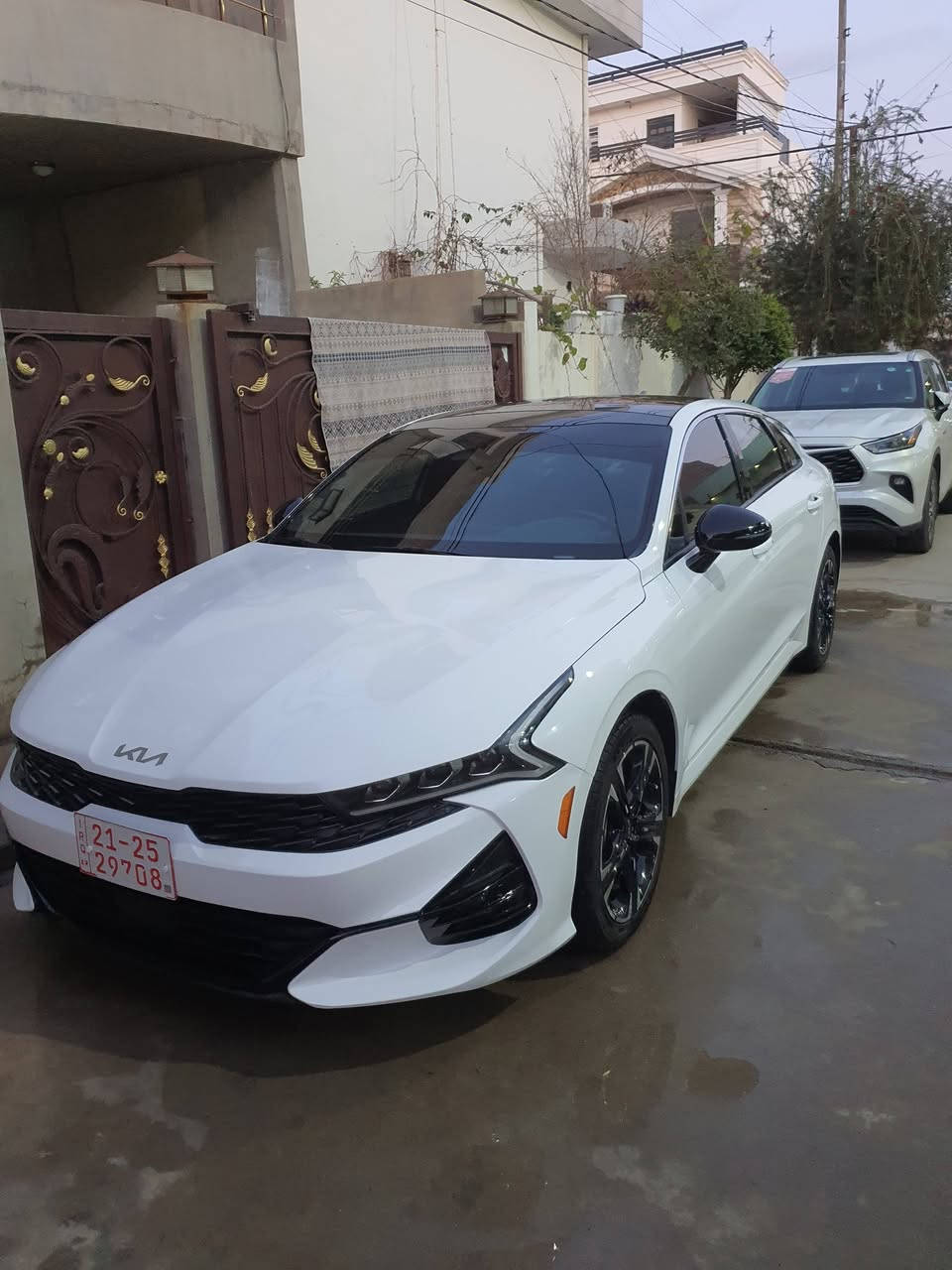 سلام عليكم k5 فول مواصفات 2023 جي تي لاين
بانوراما داخل أحمر بقيه مواصفات معروفه 
بيها ربع بونيد صبغ
أقل من نص جاملغ أمامي 
نص جاملغ خلفي 
ماشي 48 الف ميل
بدون رقم يترقم شمالي وياها 90 يوم للترقيم
سعر 159
***********
 
مكان سيارة كركوك
