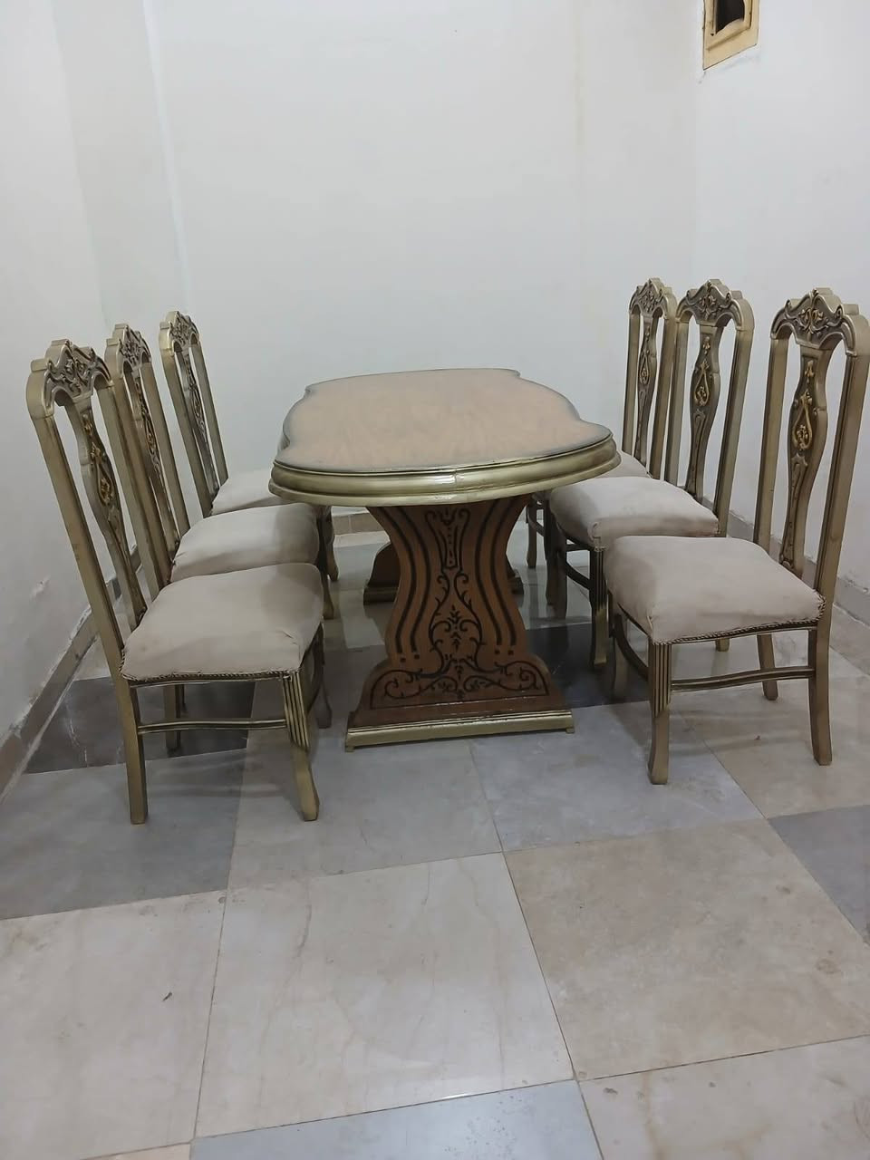 سفره دمياطي خشب زان عباره عن ست كراسي تنجيد جديد سفنج قماشه همر مستورده تنفع عريس او عروسه على الفرش على طول مقاس ترابيزه عرض 80 في طول متر 80 الله يبارك لصاحب النصيب
وتساب01011038677


**إذا كنت صاحب هذا الإعلان وتريد حذفه لأي سبب، رجاءا أرسل رسالة إلى الدعم الفني**
