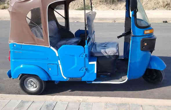 سلام عليكم 
تكتك موديل 2021 شهر 11
رقم واسط انكليزي
تحويل ثاني يوم
بيه بارد قليل 
مكينه مكفوله بس زنجيل
مكاني ناصريه قضاء النصر
سعر 7600 وبيه مجال لشراي
***********
