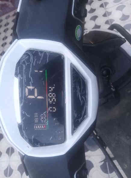 السلام عليكم ورحمة الله وبركاتة 
دراجه شحن للبيع 
مستخدم شهرين فقط 
تراي ٥٠الى ٦٠ كيلو 
فول مواصفات 
ماخذهه بمليون وربع 
معروضه ٩٠٠ الف 
مستعجل على بيعتها 
***********
او مراسلة الصفحه
