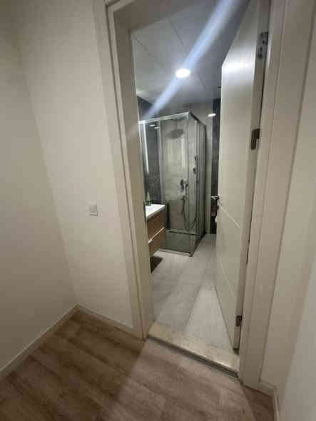 للبيع او اجار 
.شقة مؤثثة vip

.مؤثث 

.سعر الايجار 

.مكانها اربيل   
امباير سكوير 

.غرفة نوم 2
.صالة
.مطبخ 
.حمام 2
.طابق  18
.مساحه "150م
.واجه خارجي

للأستفسار اكثر التواصل واتس اب 
:***********
:***********
