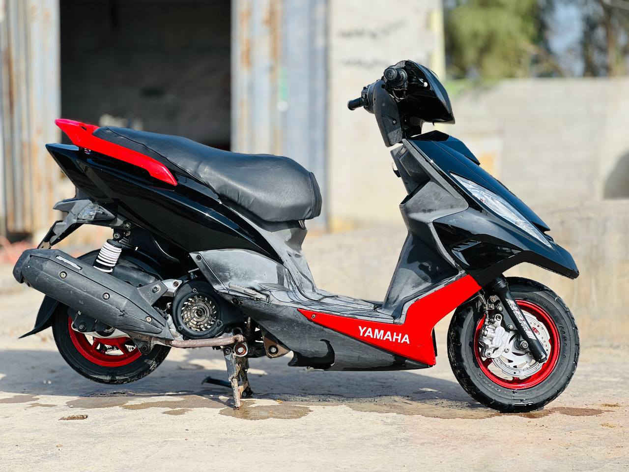 سلام عليكم دراجه GTR مكينه مكفوله ما مفتوحه دراجه حلوه سعر خاص مكان الناصريه الرفاعي الاسفسار علا رقم ***********
