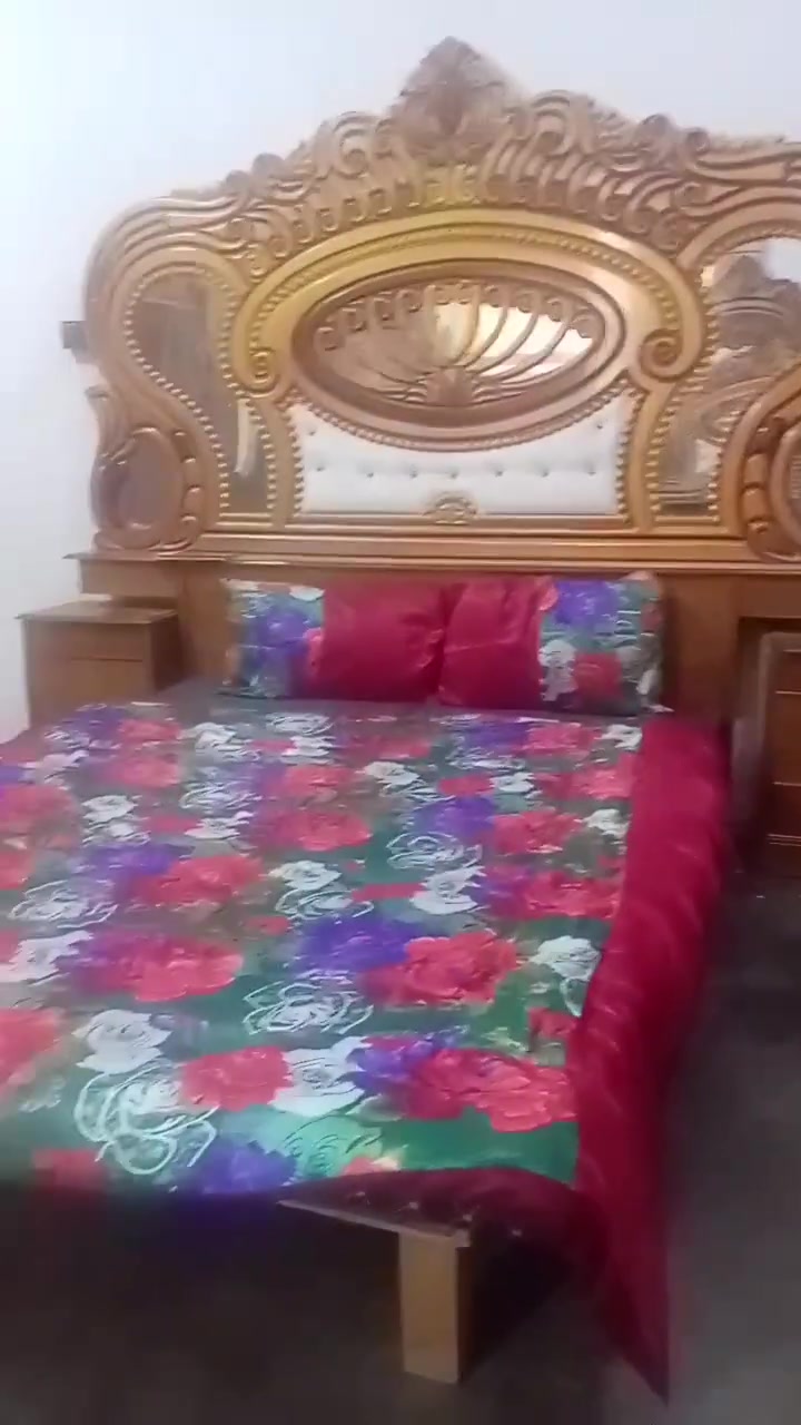 سلام عليكم من رخصت الدمن يوجد غرفه نوم للبيع نضافة فول عنوان الرمانه البعبيد الاستفسار لاتصال عل رقم سعر ٨٥٠ وبيهه مجال ***********
